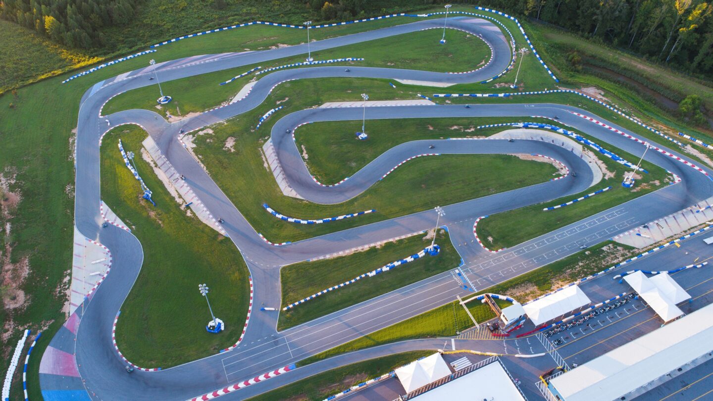 An arial view of the Trackhouse Motorplex race track.